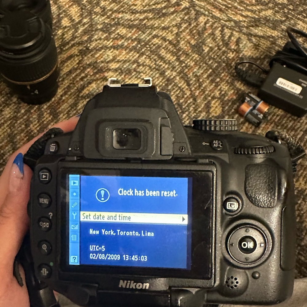 Nikon Black D5000 DSLR Camera with 4 lenses